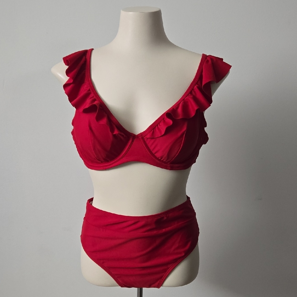 Cupshe Red Ruffle Bikini Set (M/L) 👙